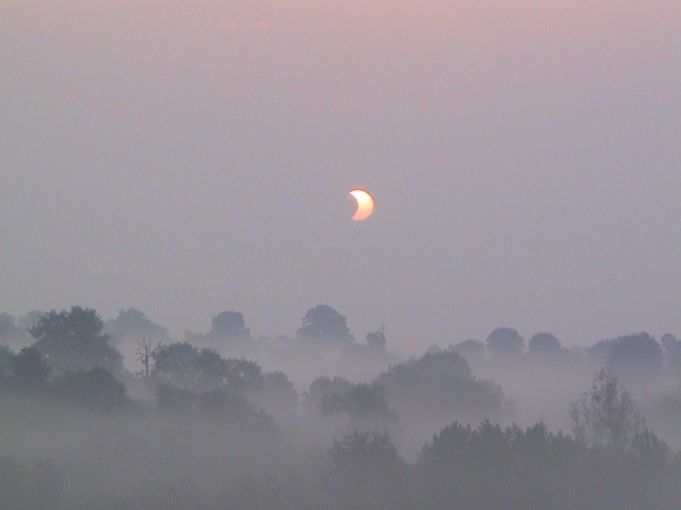 eclipsesoleil1_meeckers_c1.jpg